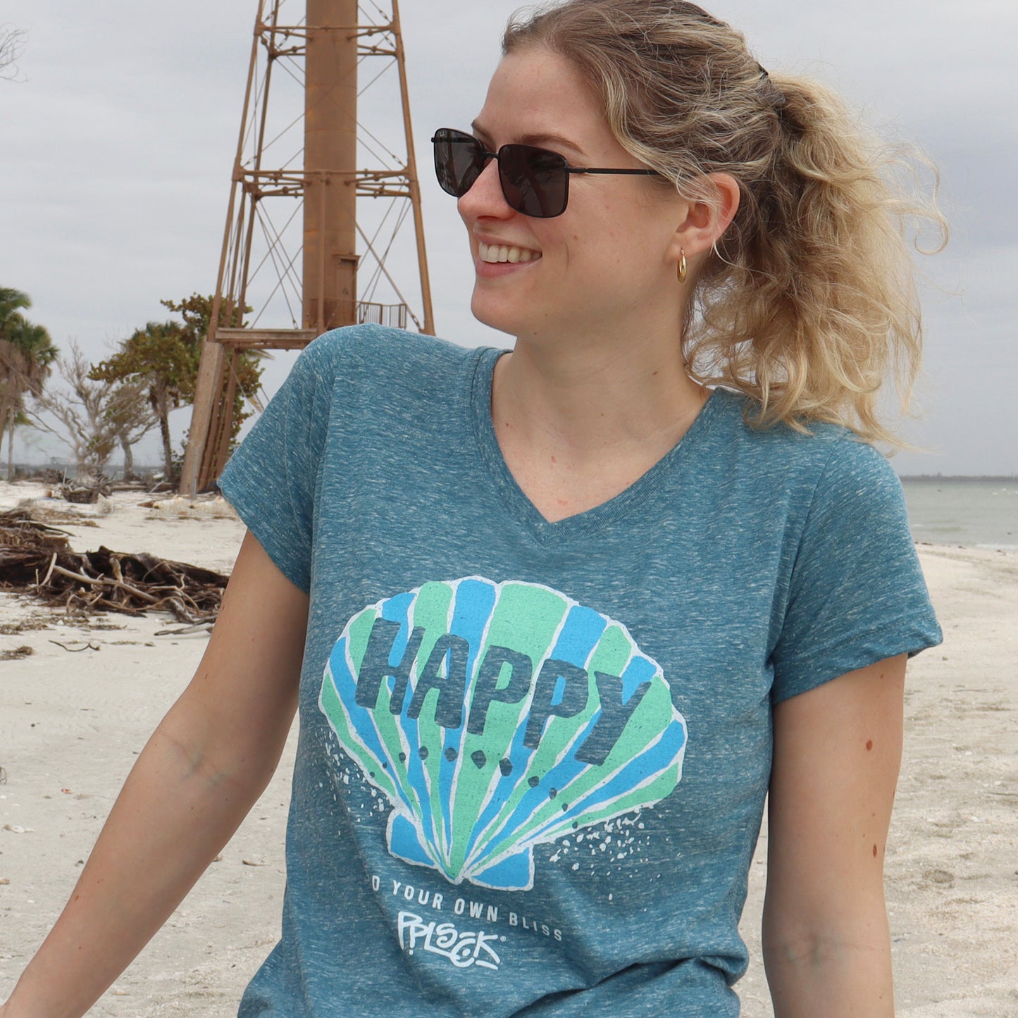 Women's Happy Clam T-Shirt